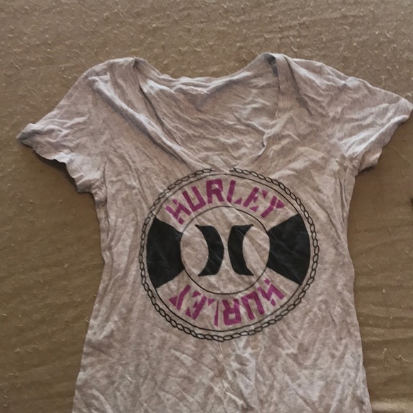 Hurley tee - Picture 1 of 1